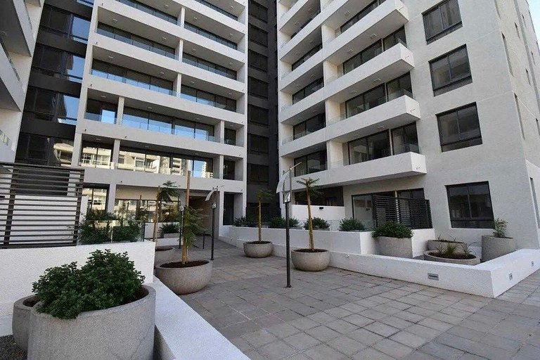 Big New Studio/Sector Plaza Egaña
