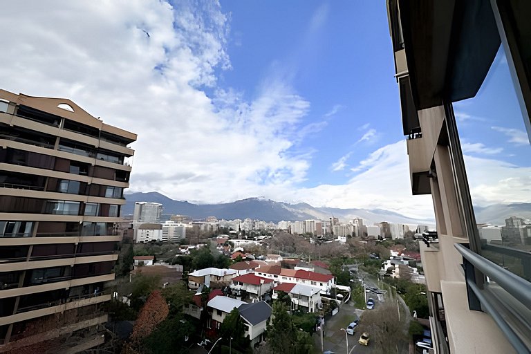 Metro Manquehue Vista Cordillera