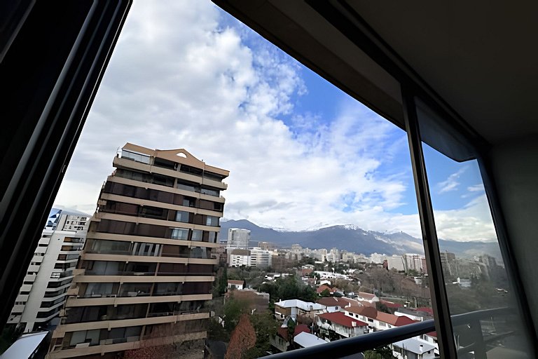 Metro Manquehue Vista Cordillera